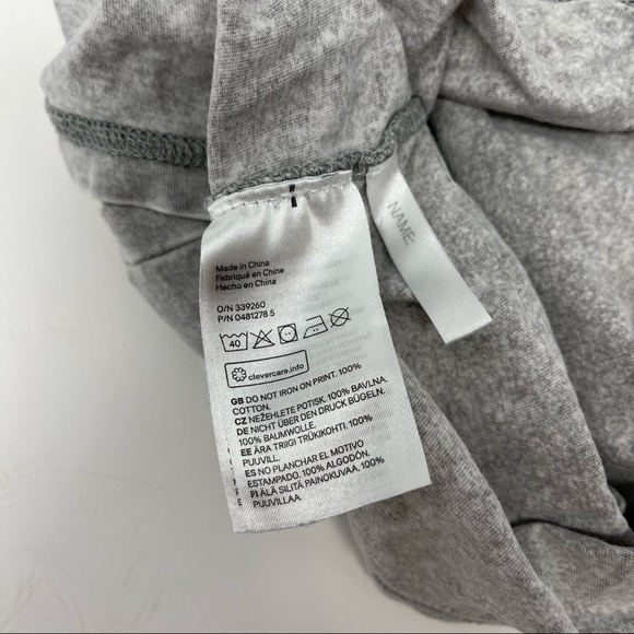 H&M Blue Hoodie Sweatshirt and Batman tshirt Boy’s Size 2-4 Years - Picture 7 of 7